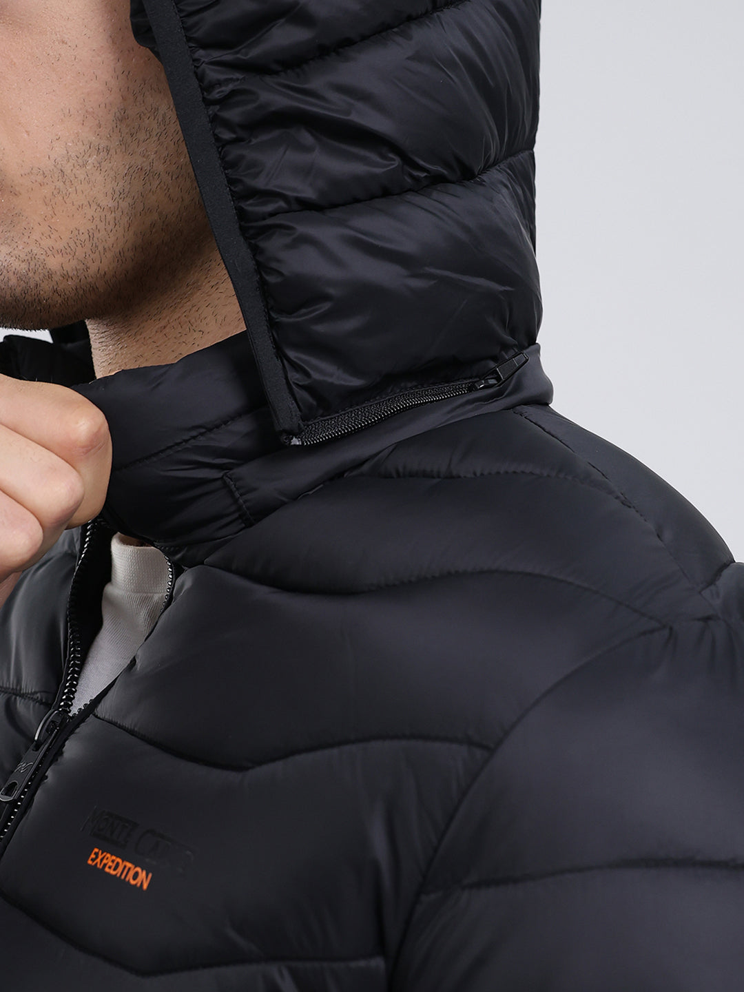 Men Black Solid Hooded Full Sleeve Heating Jacket