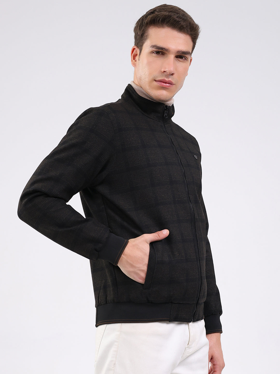 Men Black Solid Mock Neck Full Sleeve Jacket