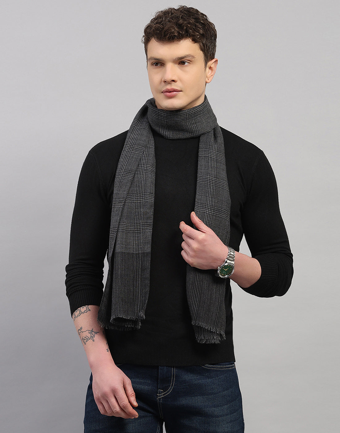 Men Multicolor Self Design Wool Muffler