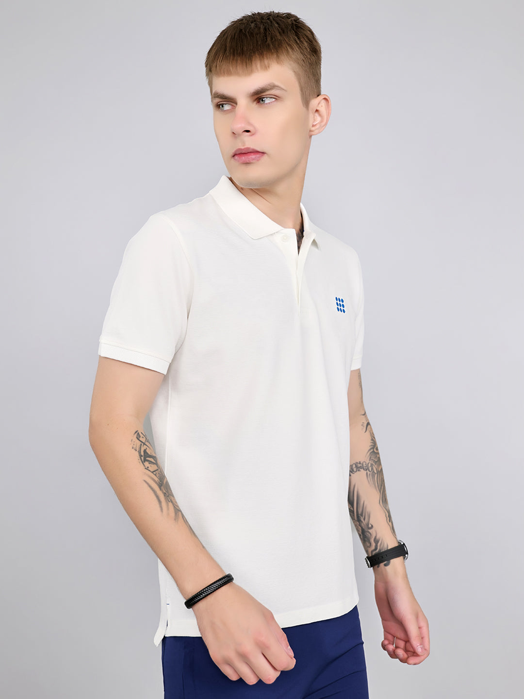 Rock.it Men Off White Solid Collar Half Sleeve T-Shirt