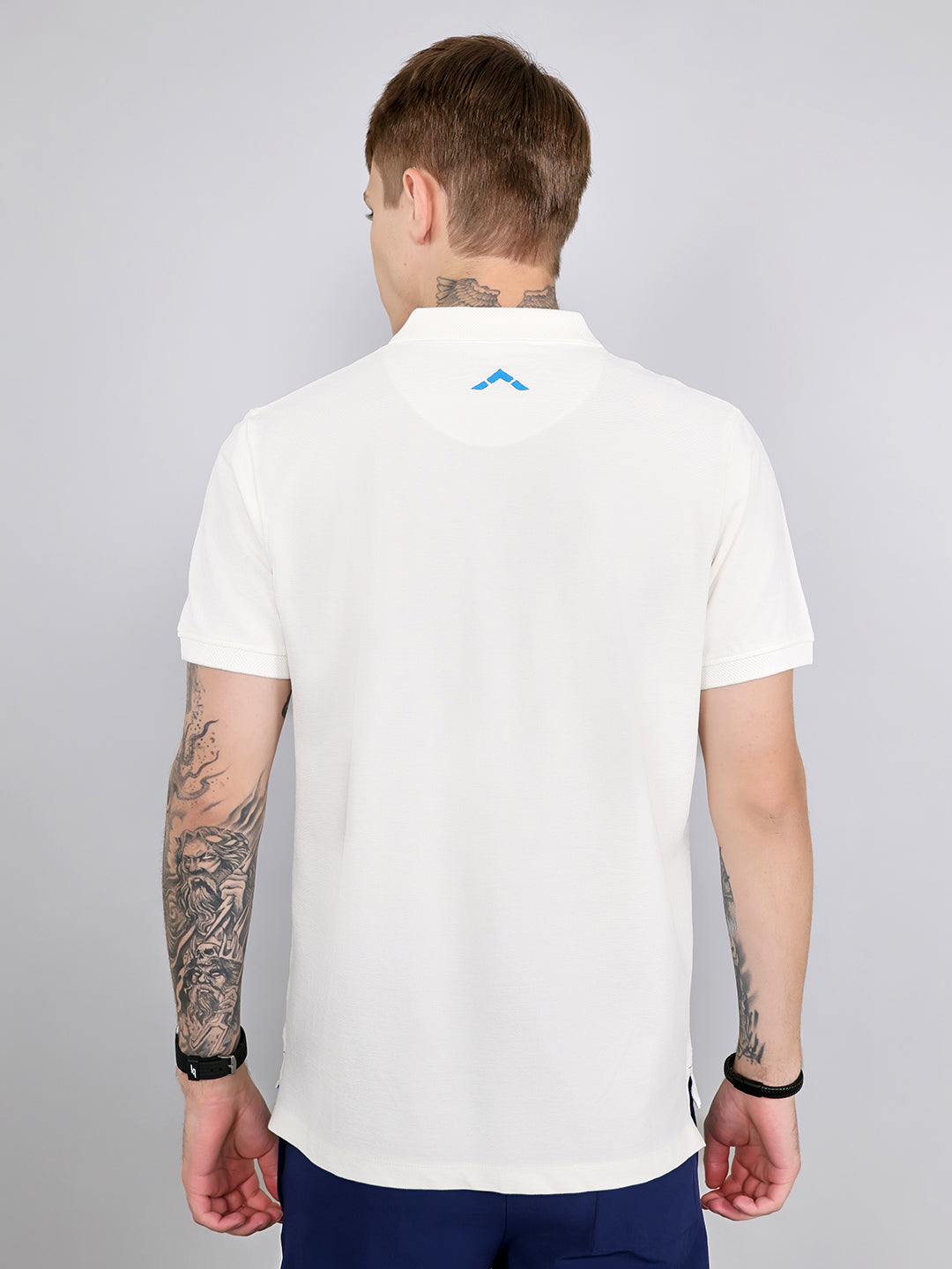 Rock.it Men Off White Solid Collar Half Sleeve T-Shirt