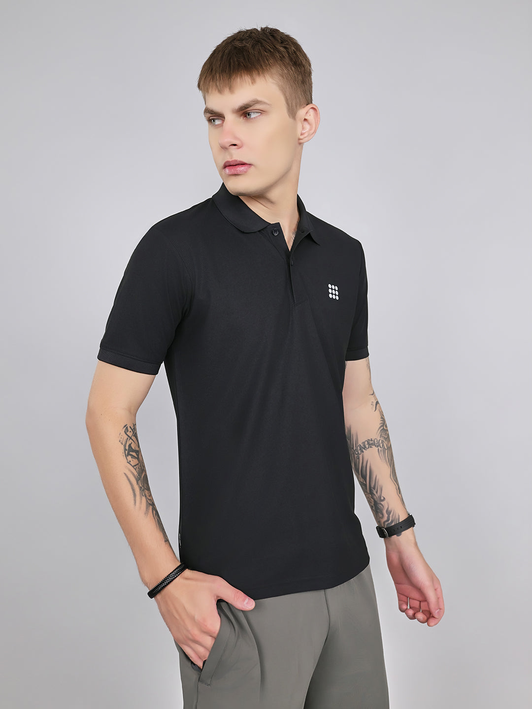Rock.it Men Black Solid Collar Half Sleeve T-Shirt