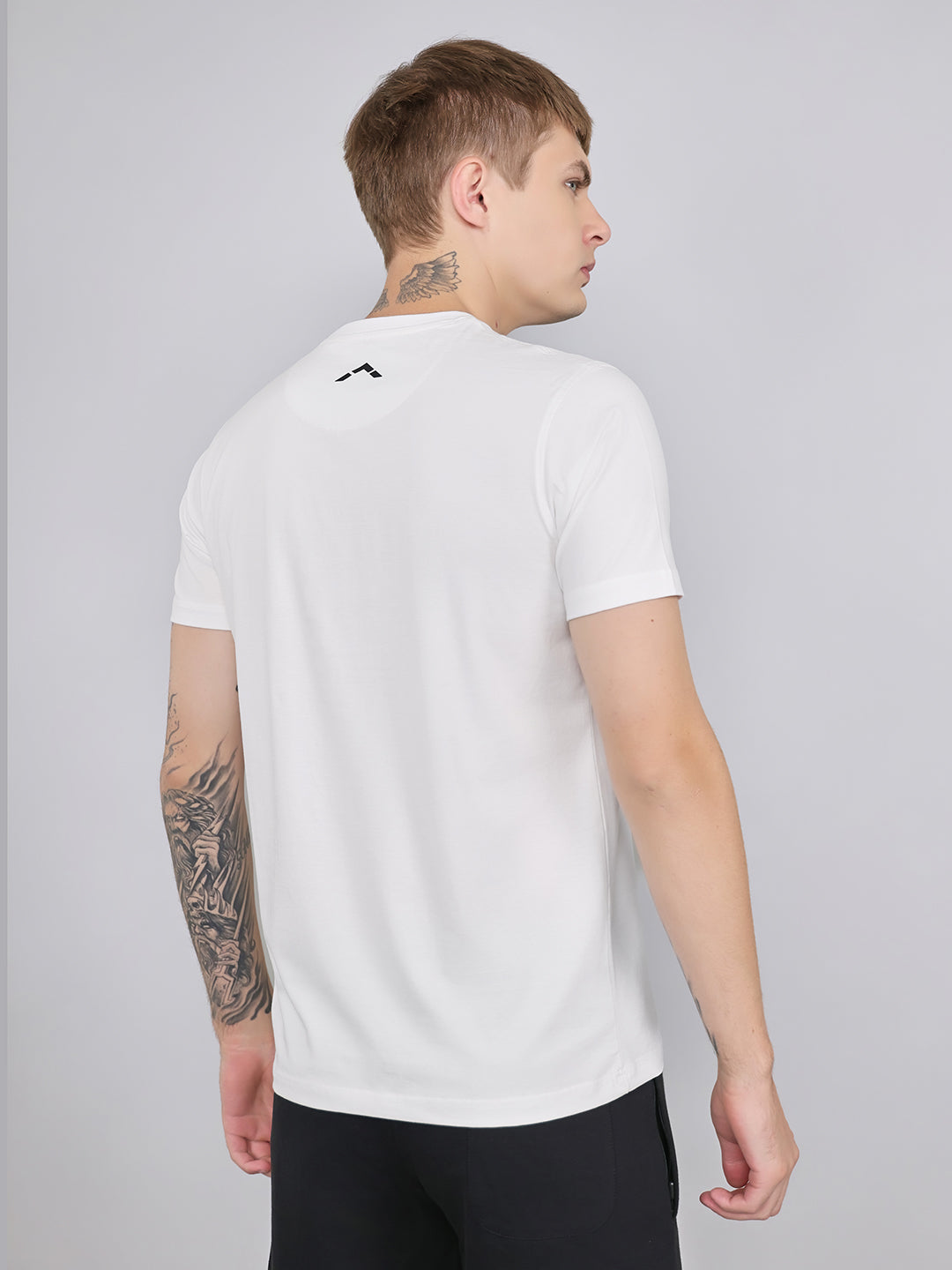 Rock.it Men White Solid Round Neck Half Sleeve T-Shirt