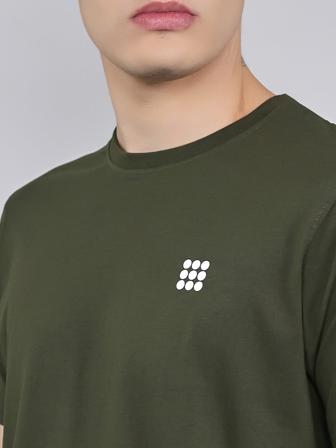 Rock.it Men Olive Solid Round Neck Half Sleeve T-Shirt