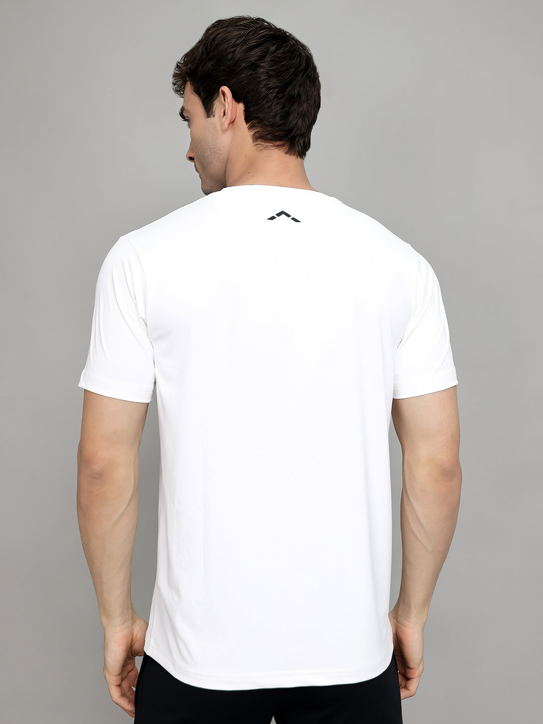 Rock.it Men Off White Solid Round Neck Half Sleeve T-Shirt