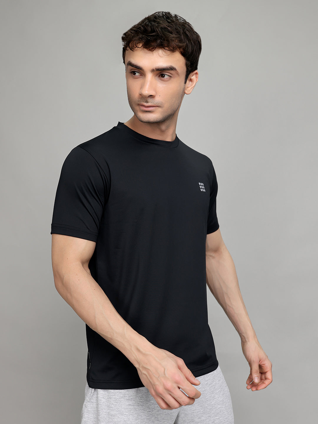 Rock.it Men Black Solid Round Neck Half Sleeve T-Shirt