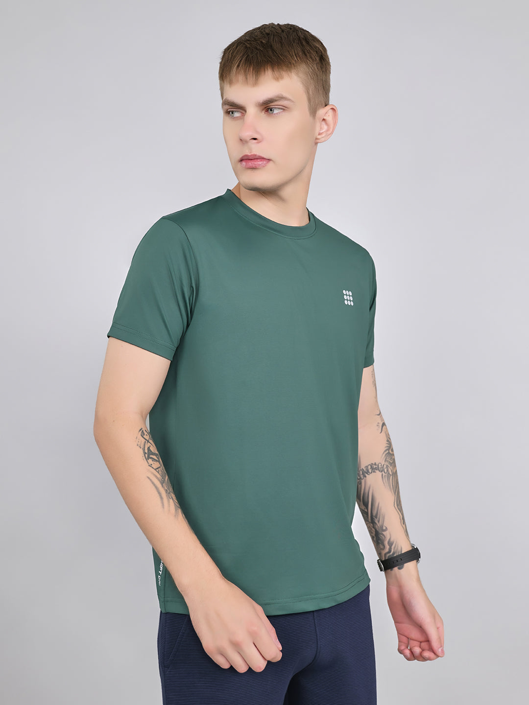 Rock.it Men Green Solid Round Neck Half Sleeve T-Shirt