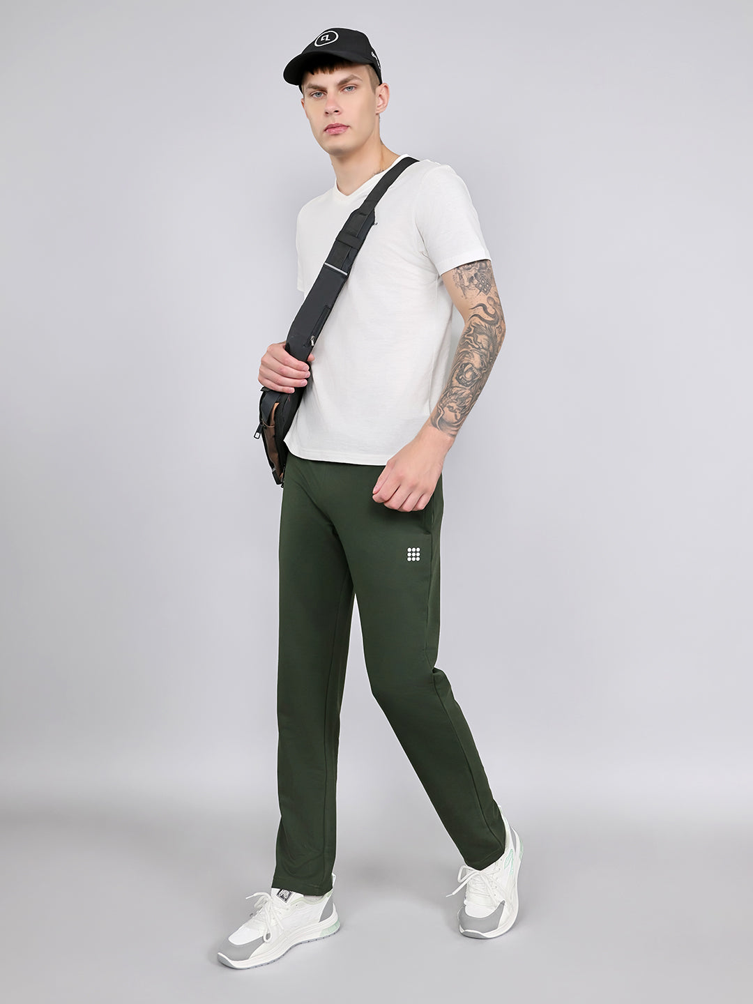 Rock.it Men Olive Solid Smart Fit Lower