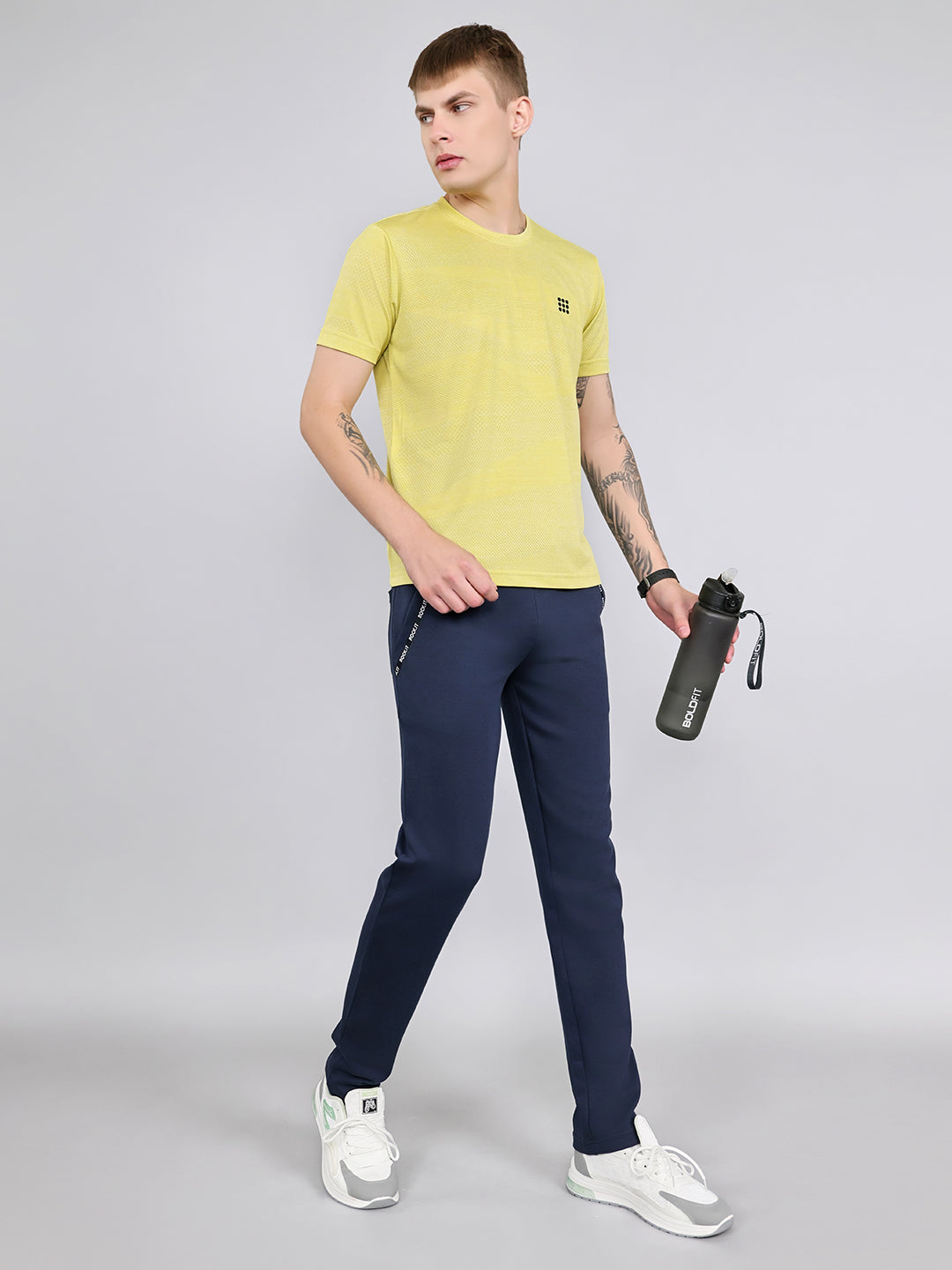 Rock.it Men Yellow Jacquard Round Neck Half Sleeve T-Shirt