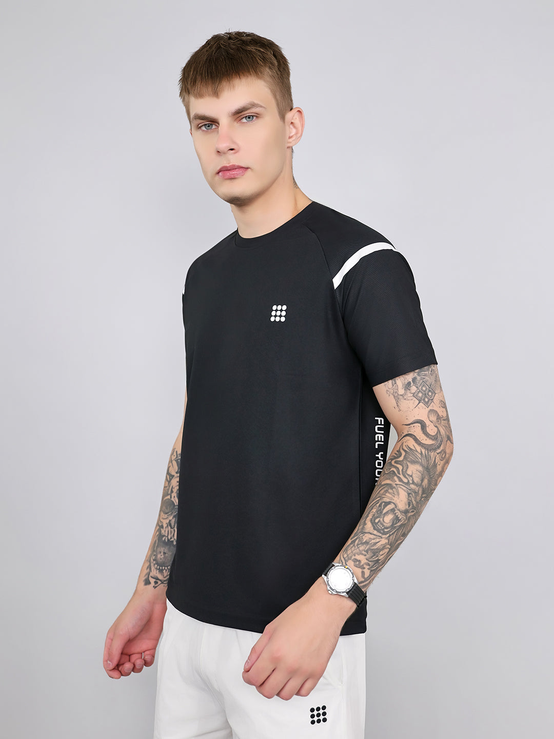 Rock.it Men Black Solid Round Neck Half Sleeve T-Shirt