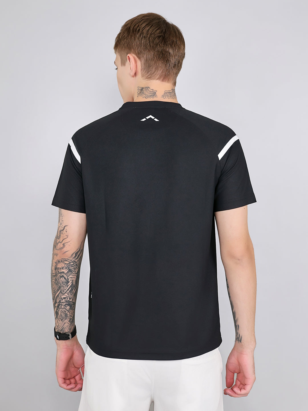 Rock.it Men Black Solid Round Neck Half Sleeve T-Shirt