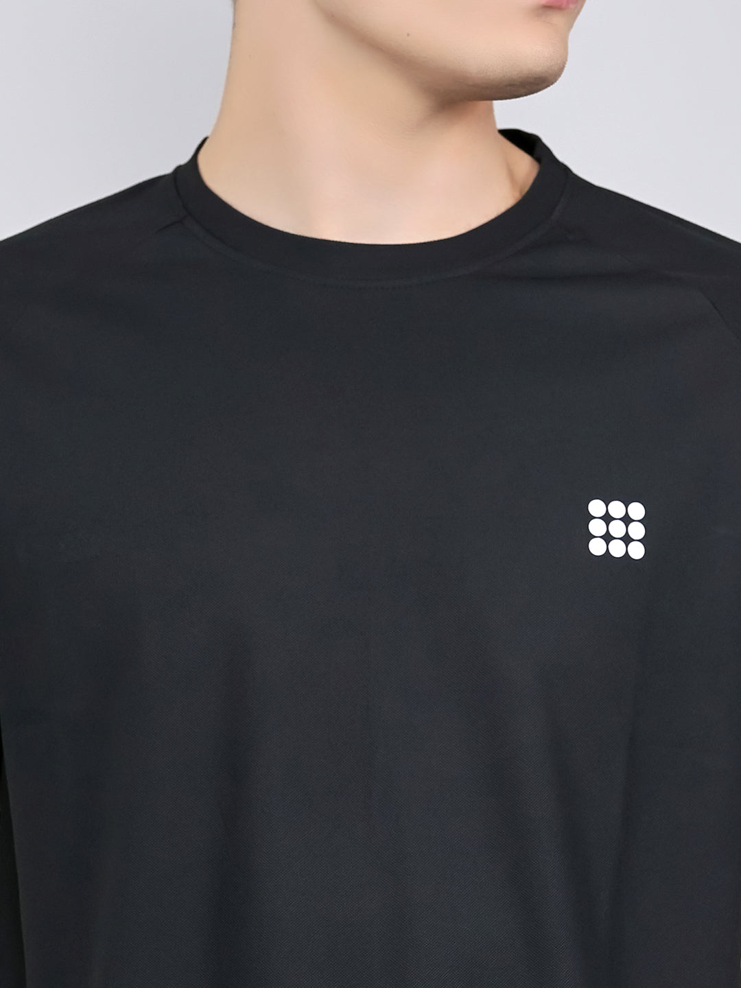 Rock.it Men Black Solid Round Neck Half Sleeve T-Shirt