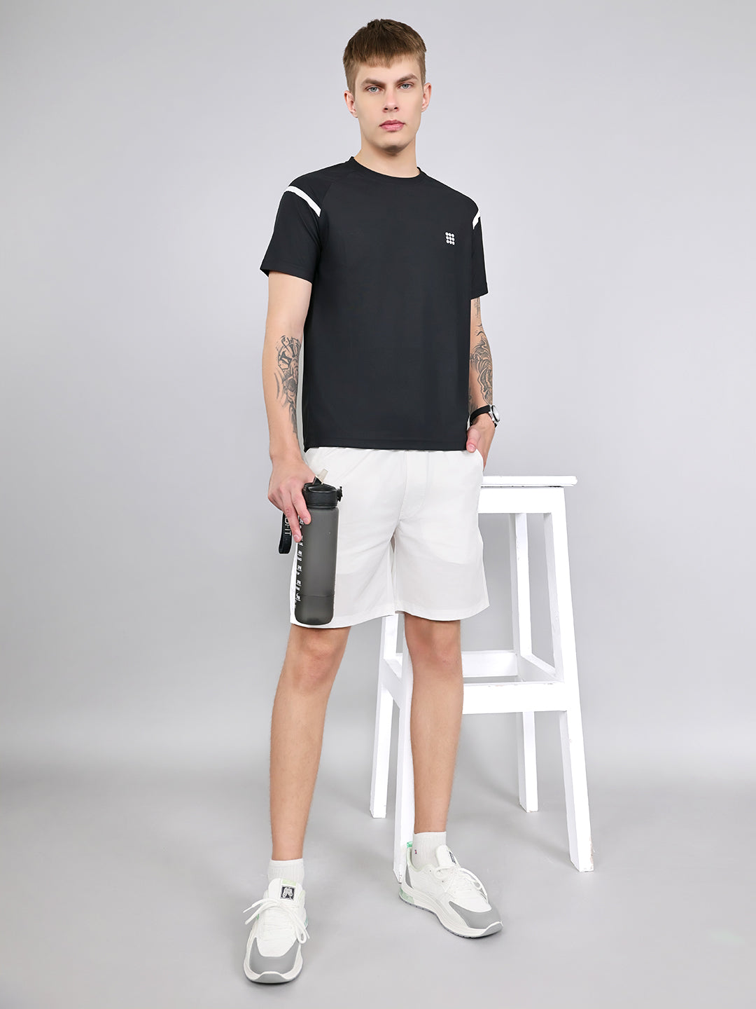 Rock.it Men Black Solid Round Neck Half Sleeve T-Shirt