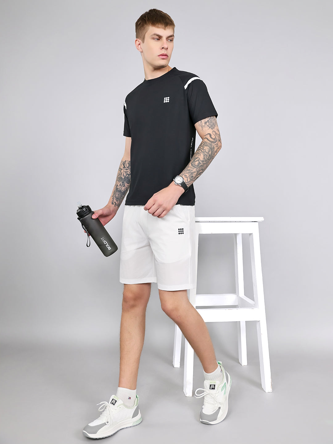 Rock.it Men Black Solid Round Neck Half Sleeve T-Shirt