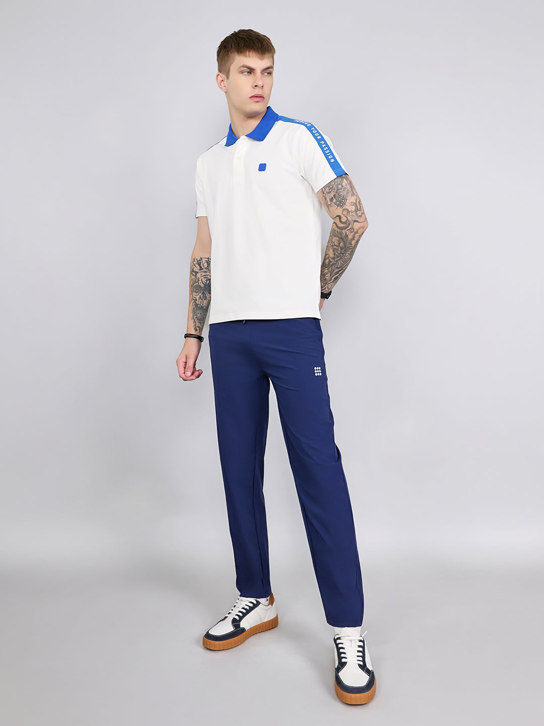 Rock.it Men White Solid Collar Half Sleeve T-Shirt