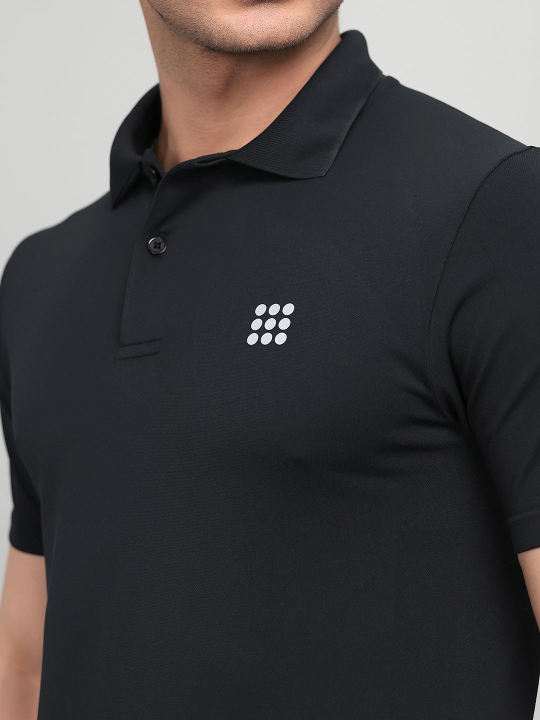 Rock.it Men Black Solid Collar Half Sleeve T-Shirt