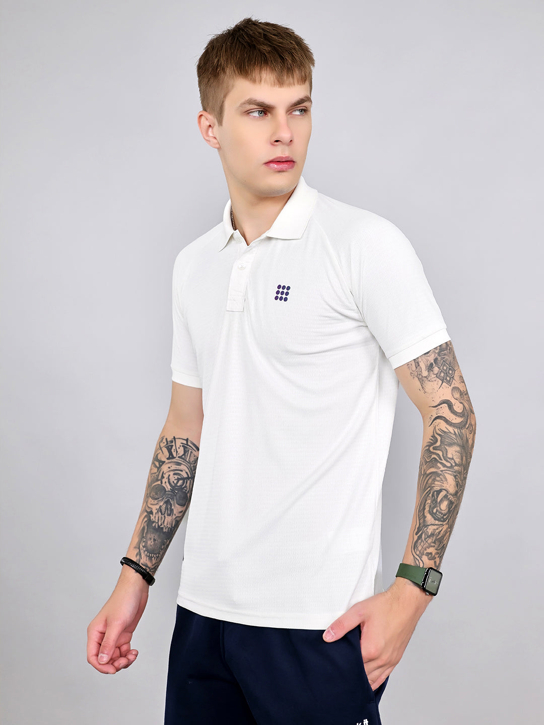Rock.it Men White Solid Collar Half Sleeve T-Shirt