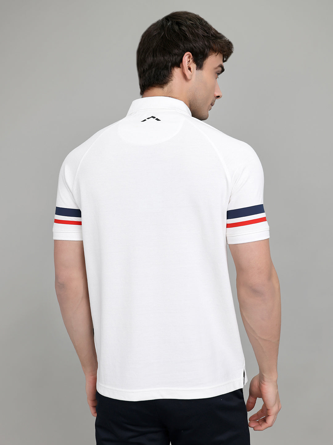Rock.it Men White Solid Collar Half Sleeve T-Shirt