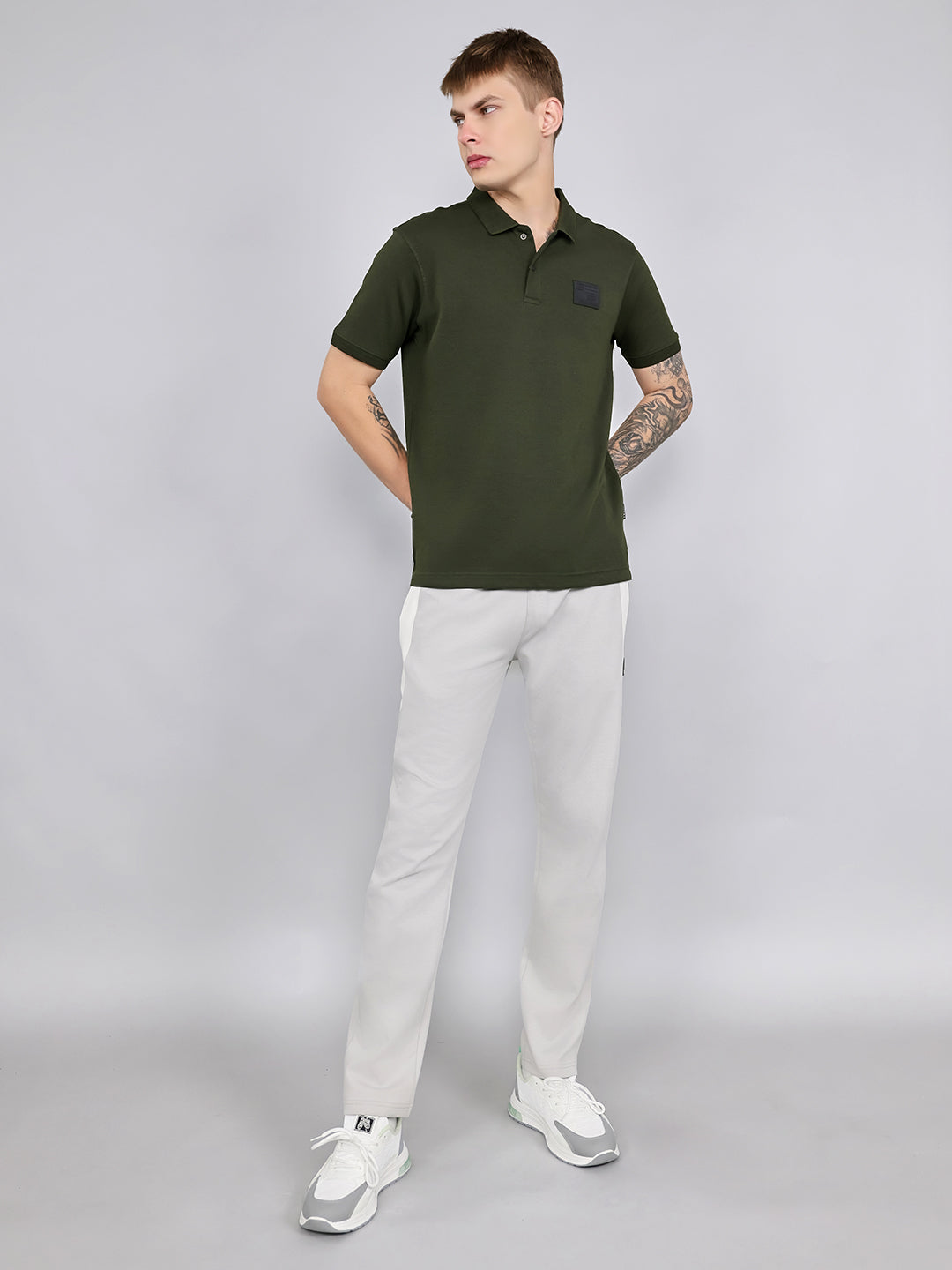 Rock.it Men Olive Solid Collar Half Sleeve T-Shirt