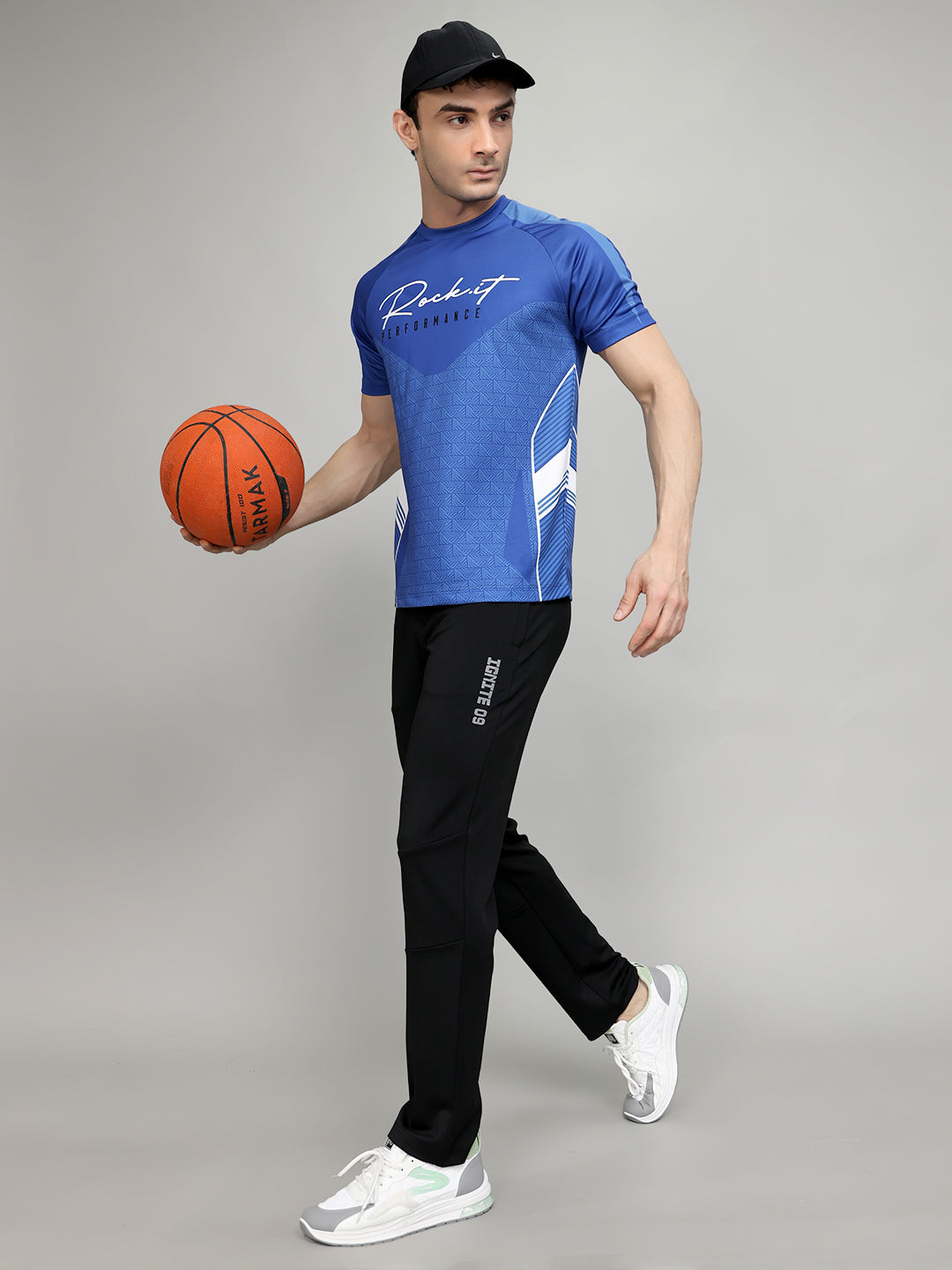 Rock.it Men Black Solid Slim Fit Lower