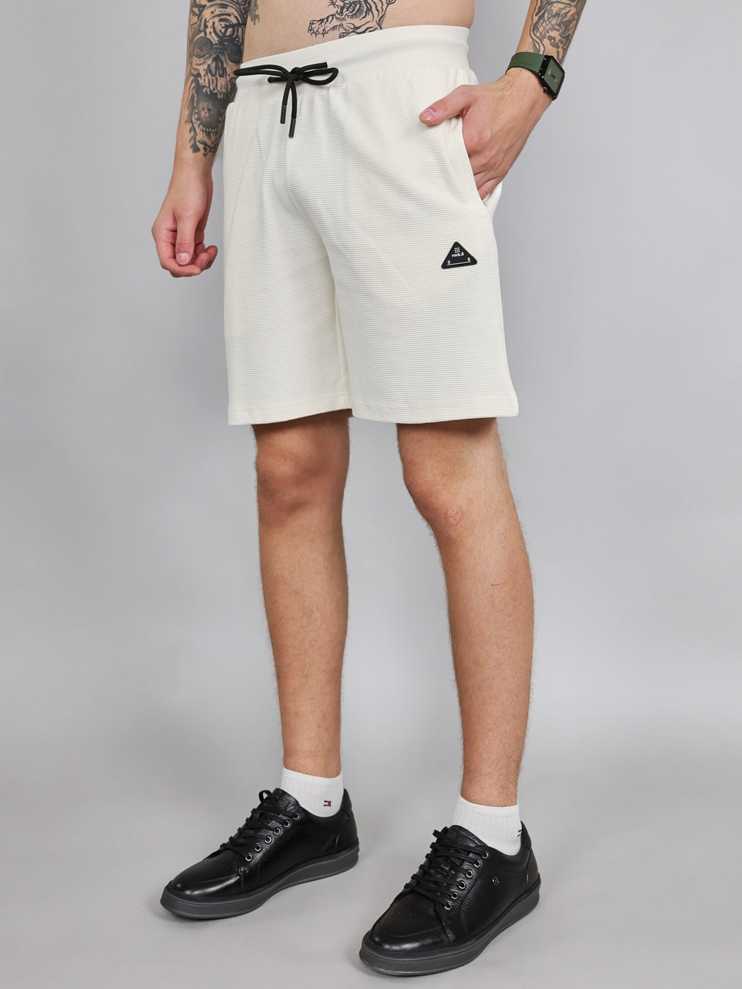 Rock.it Men Off White Self Design Round Neck Half Sleeve Cords Set