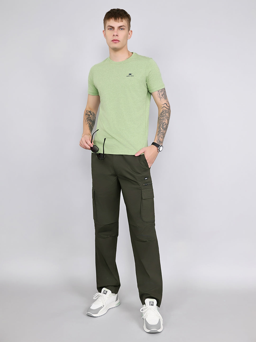 Rock.it Men Olive Solid Regular Fit Cargo