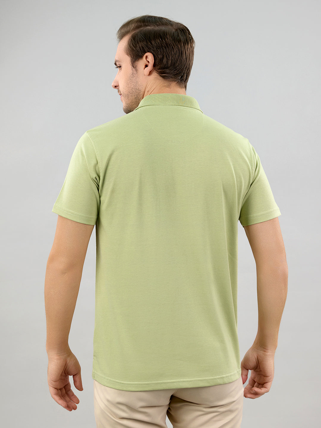 Men Green Solid Polo Collar Half Sleeve T-Shirt