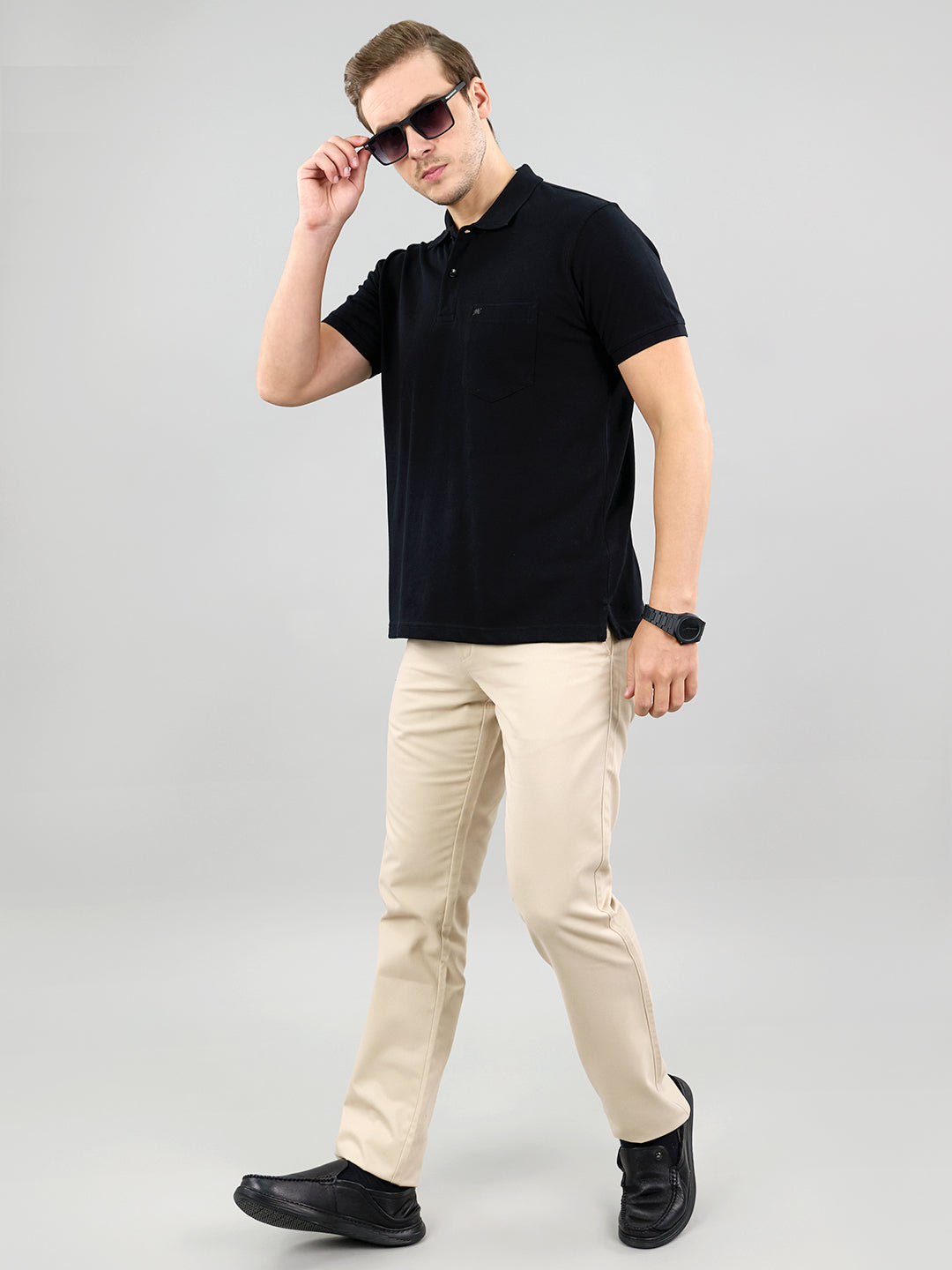 Men Black Solid Polo Collar Half Sleeve T-Shirt