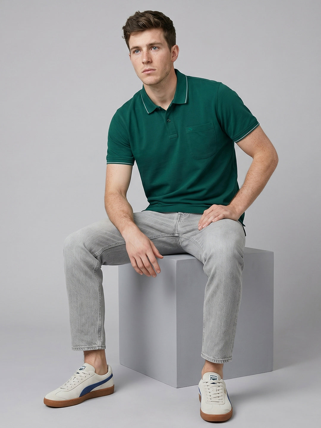 Men Green Solid Polo Collar Half Sleeve T-Shirt