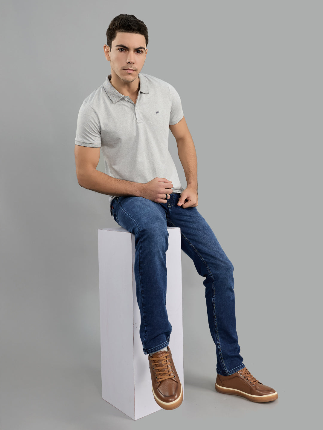 Men Grey Solid Collar Half Sleeve T-Shirt