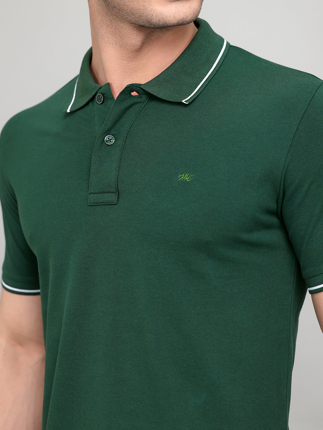 Men Green Solid Collar Half Sleeve T-Shirt