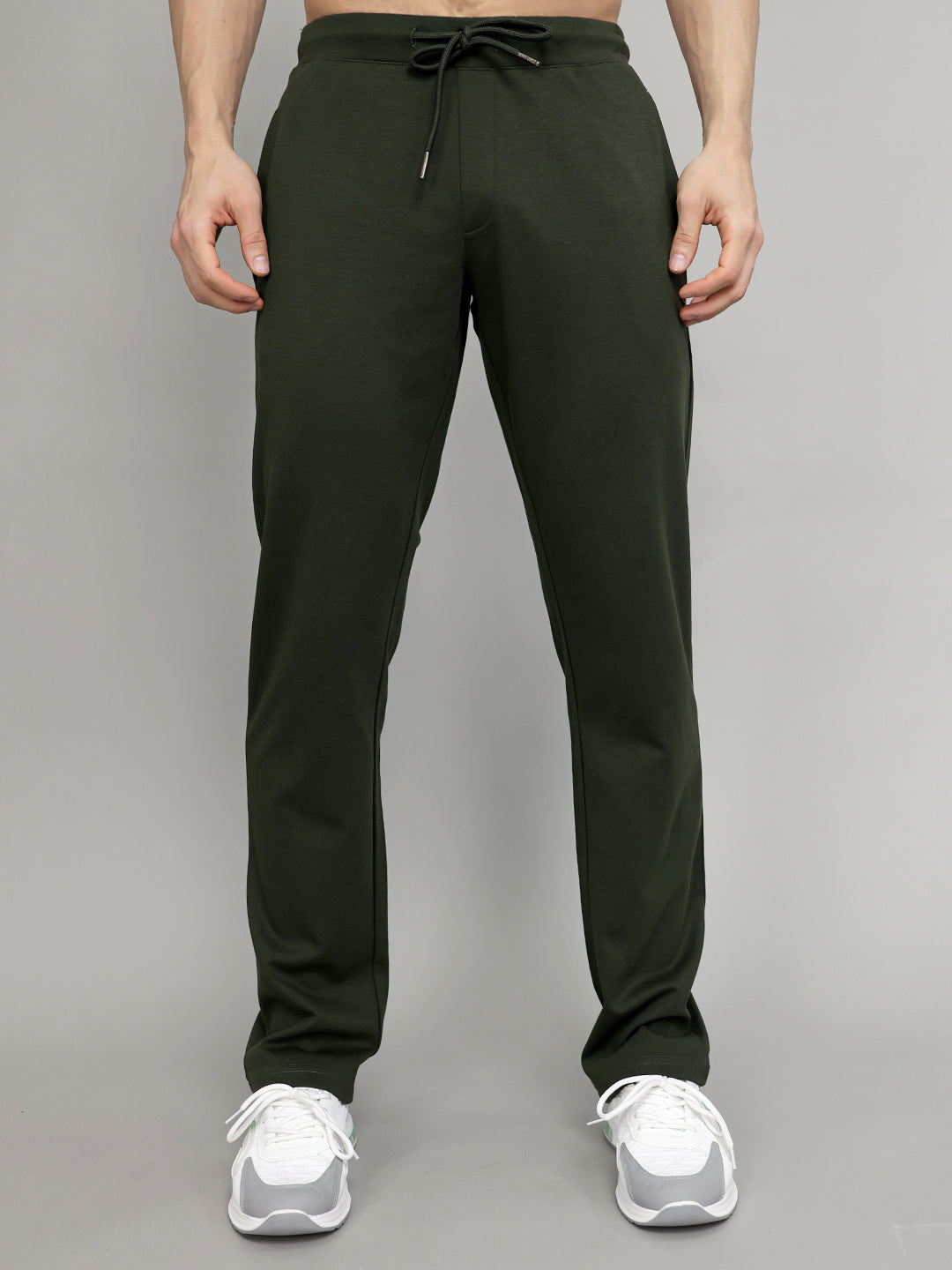 Men Olive Solid Regular Fit Lower
