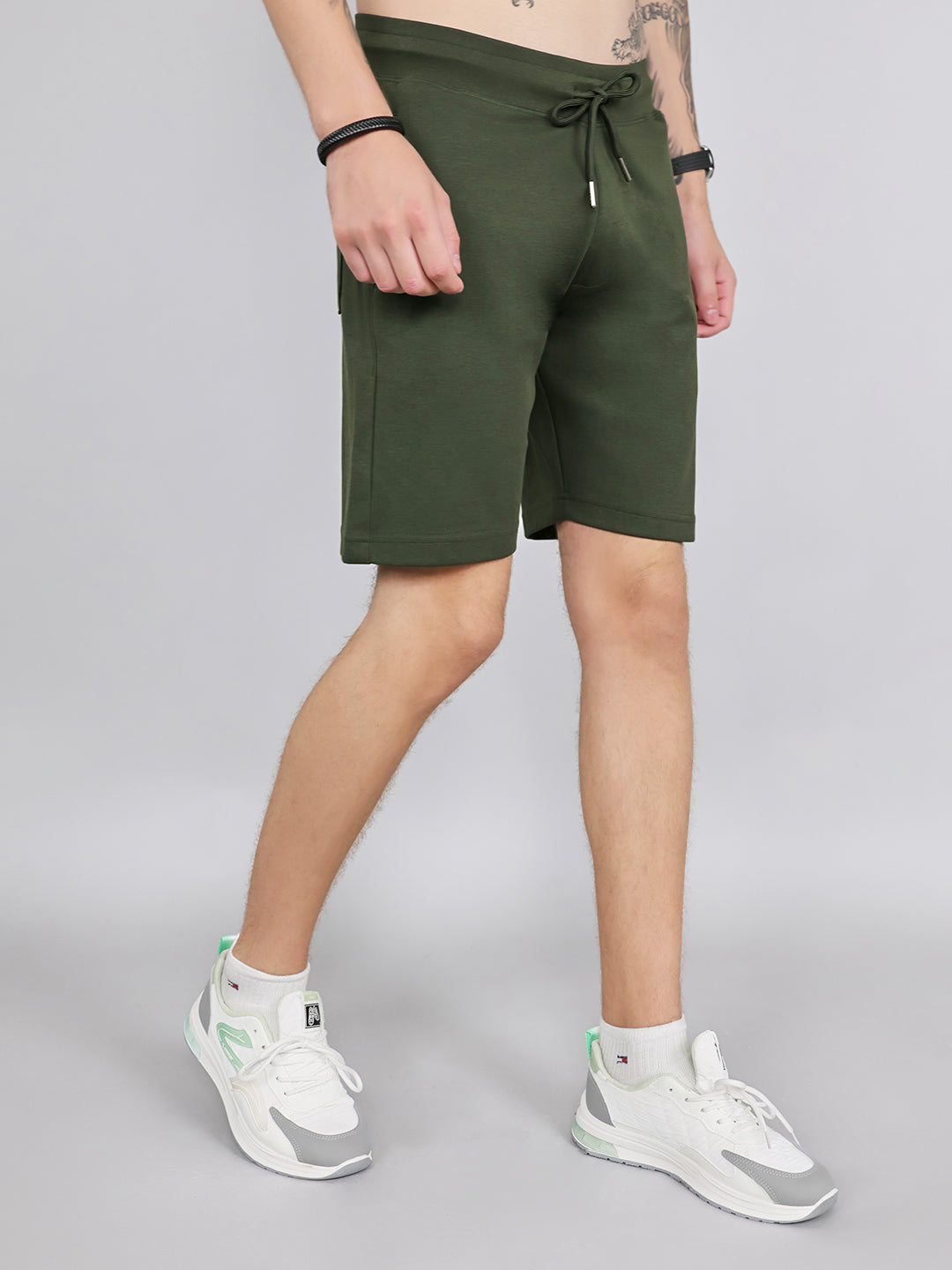 Men Olive Plain Regular Fit Bermuda