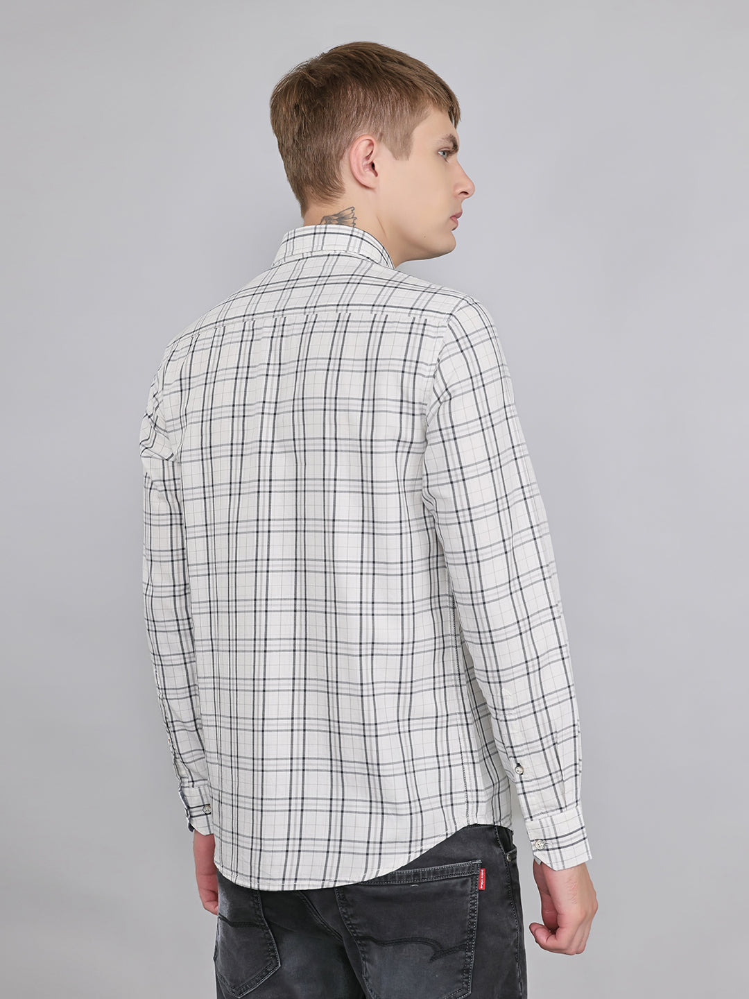 Men White Check Collar Full Sleeve Shirt