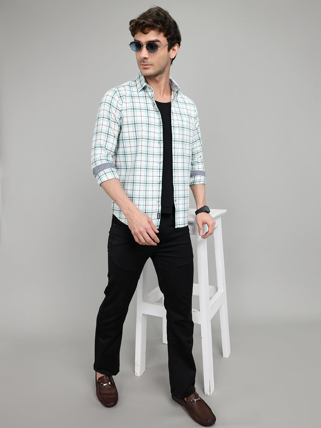 Men White Check Collar Full Sleeve Shirt