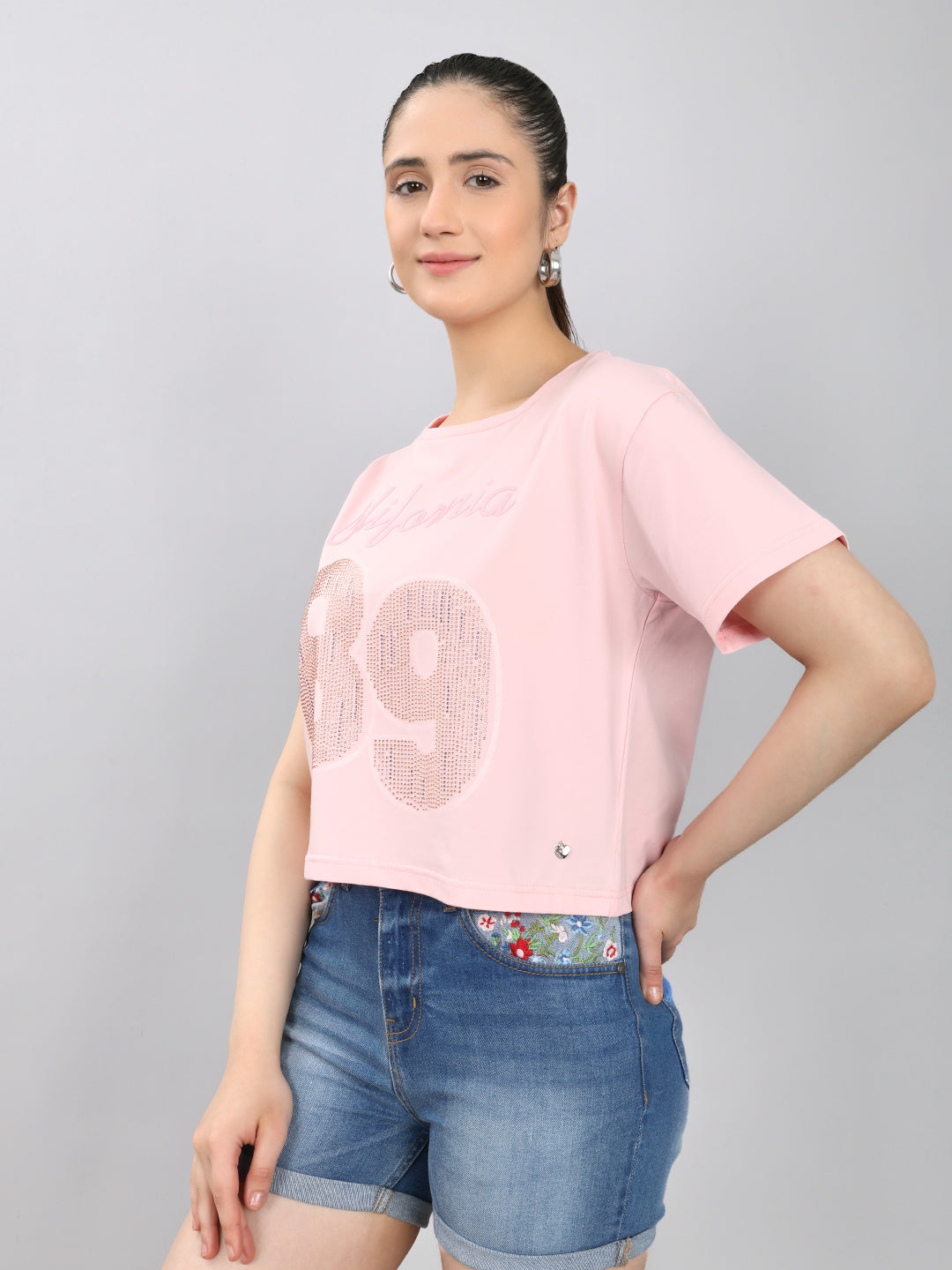 Women Pink Printed Round Neck Half Sleeve Crop Top