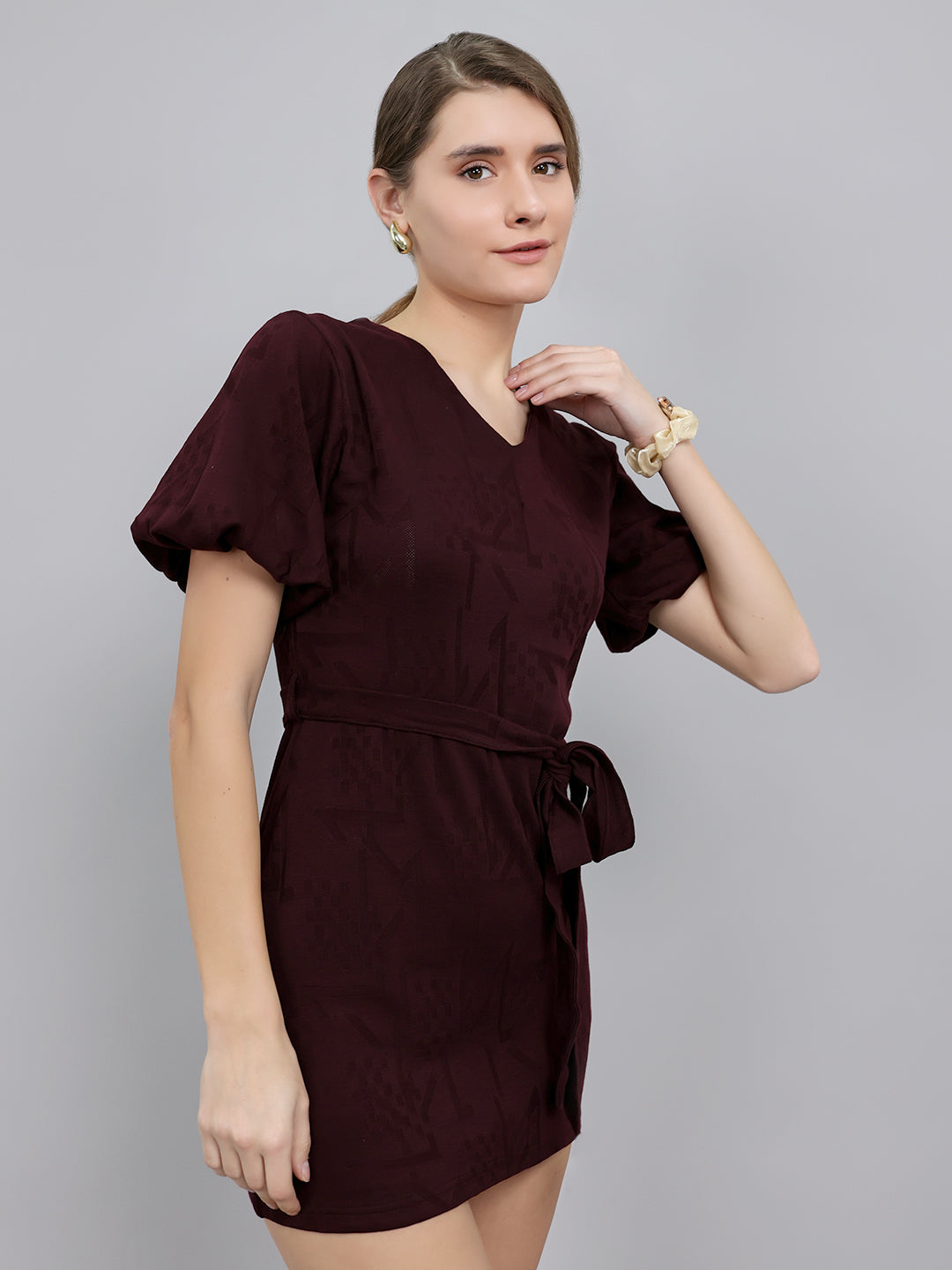 Women Maroon Self Design V Neck Half Sleeve Dress