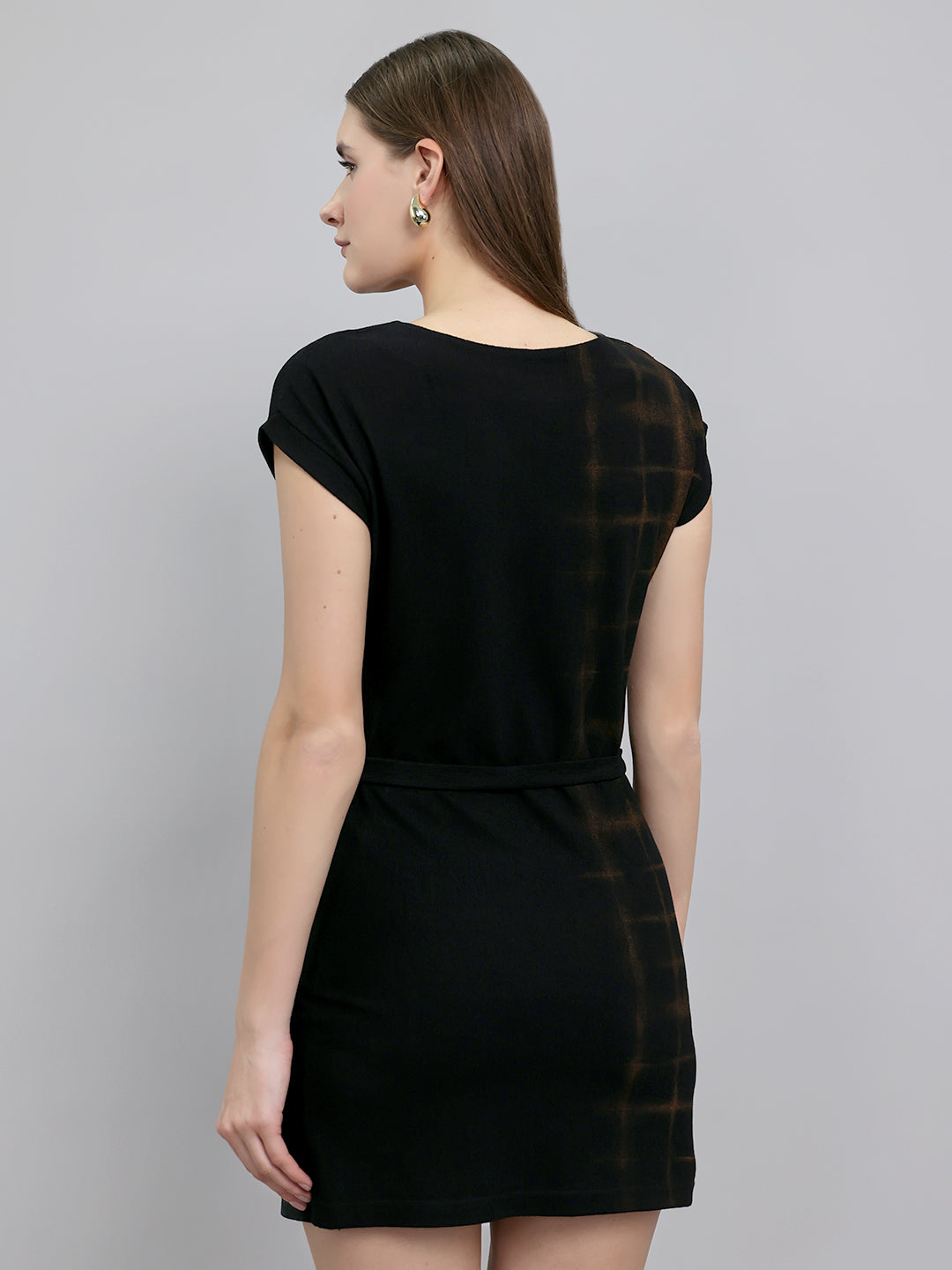 Women Black Self Design Round Neck Half Sleeve Dress
