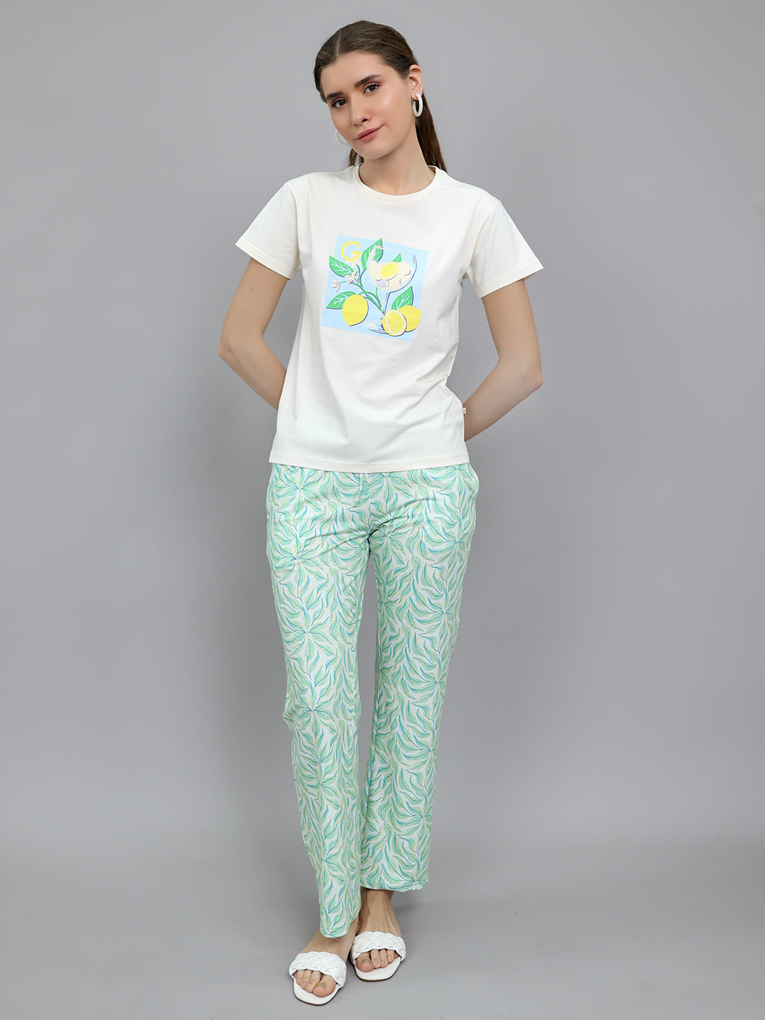 Women Off White Printed Round Neck Half Sleeve Lower Set