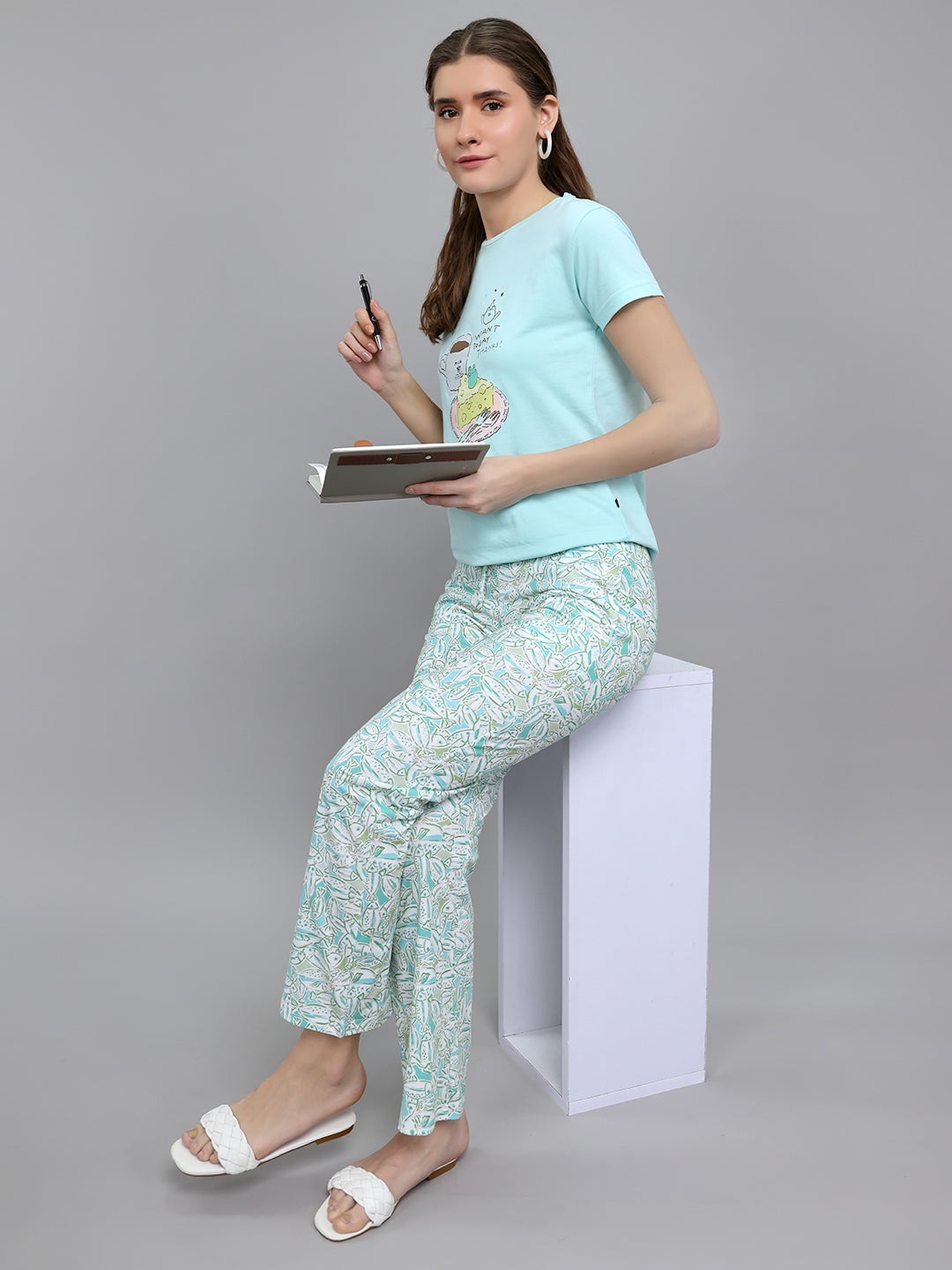 Women Turquoise Blue Printed Round Neck Half Sleeve Lower Set