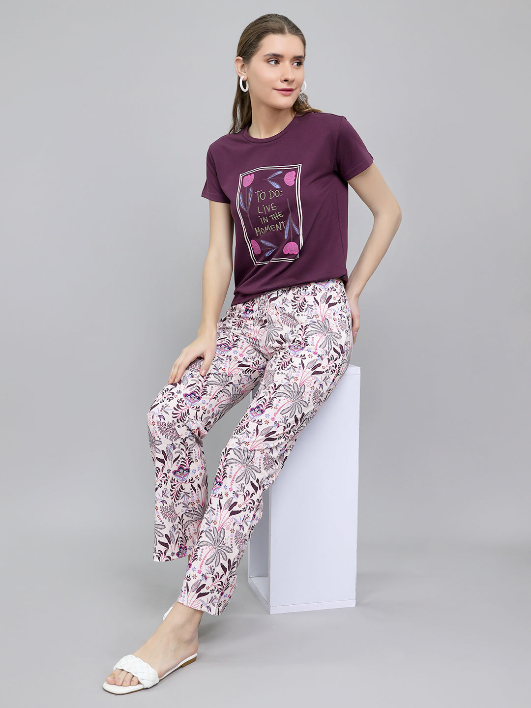 Women Purple Printed Round Neck Half Sleeve Lower Set
