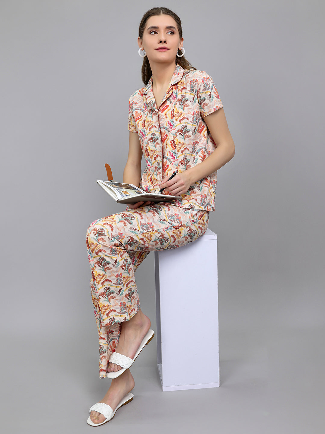 Women Beige Printed Collar Half Sleeve Lower Set