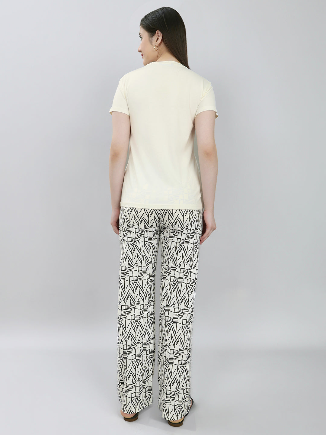 Women Off White Printed Round Neck Half Sleeve Combo 3 Pc Set (Top, Shorts & Lower)