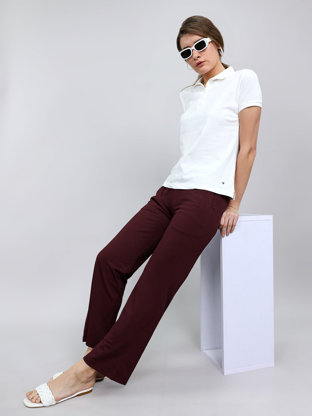 Women Burgundy Self Design Regular Fit Lower