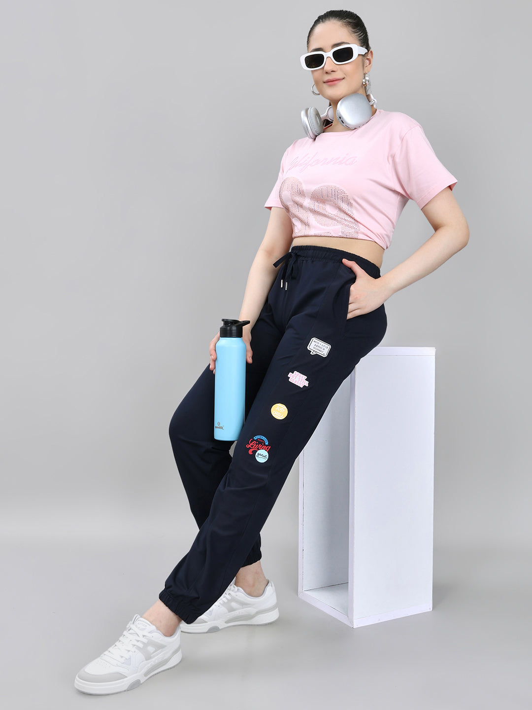 Women Navy Blue Solid Regular Fit Lower