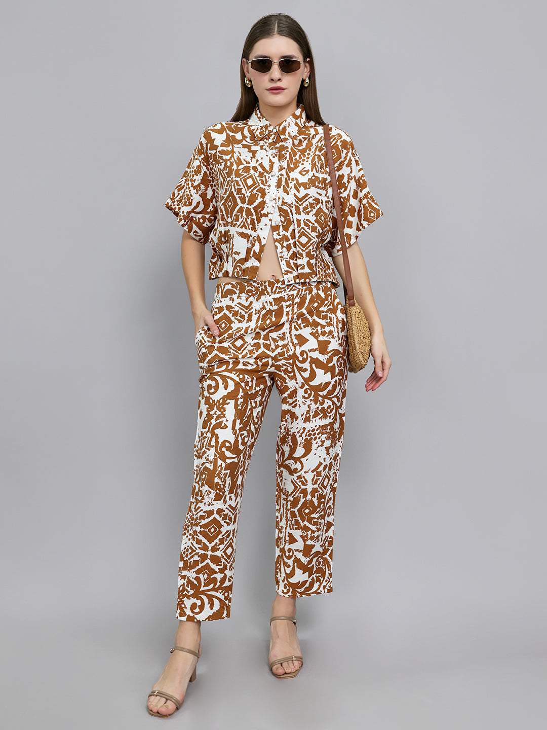 Women Brown Printed Collar Half Sleeve Cords Set