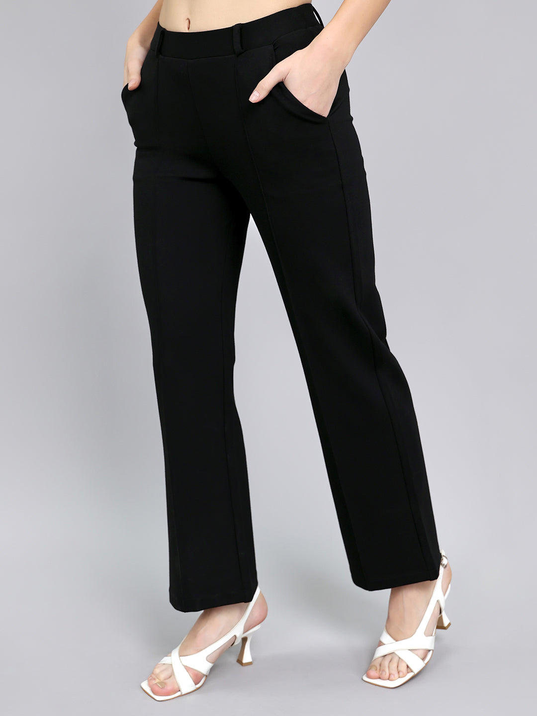 Women Black Solid Regular Fit Jegging