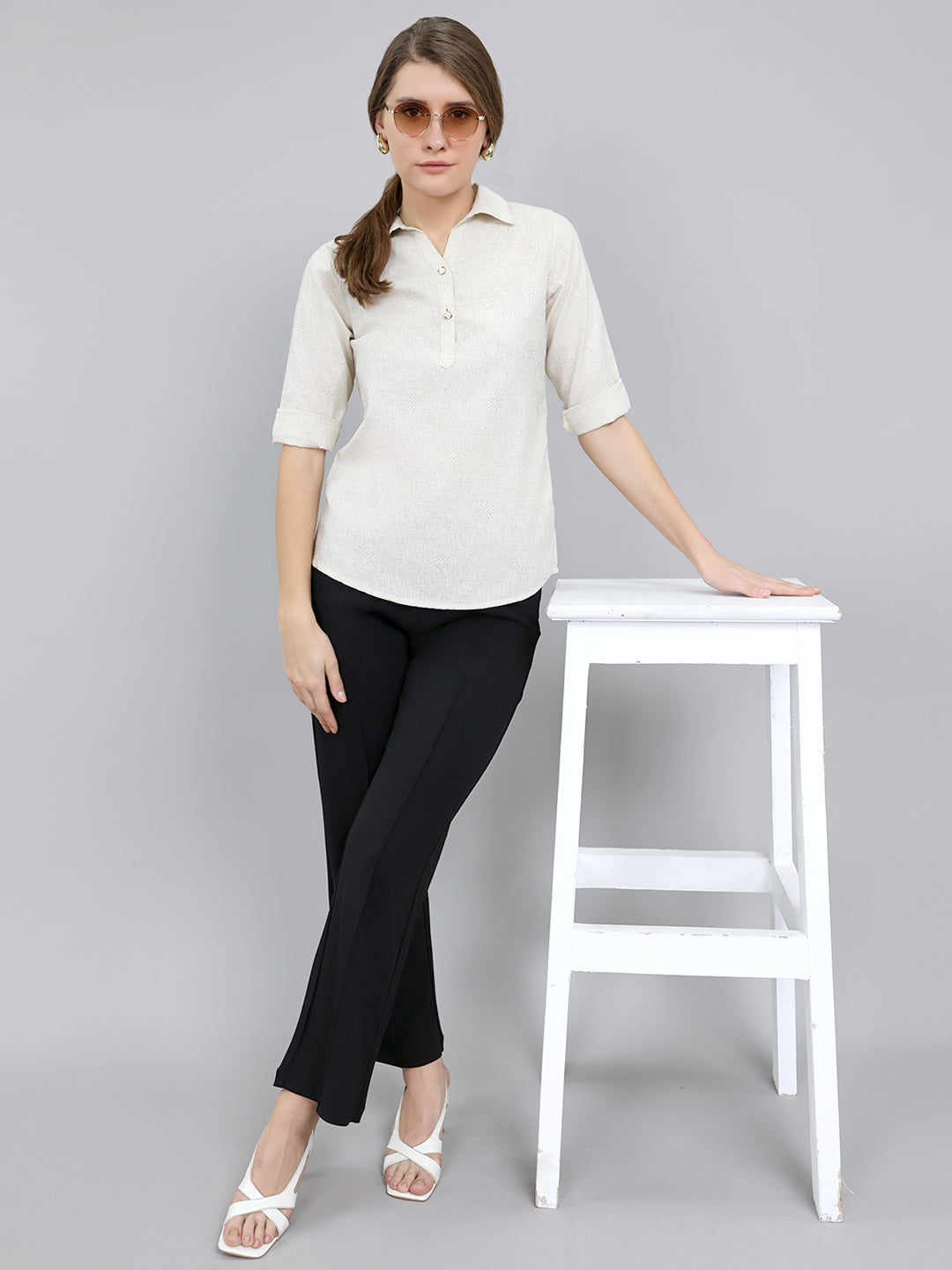 Women Black Solid Regular Fit Jegging