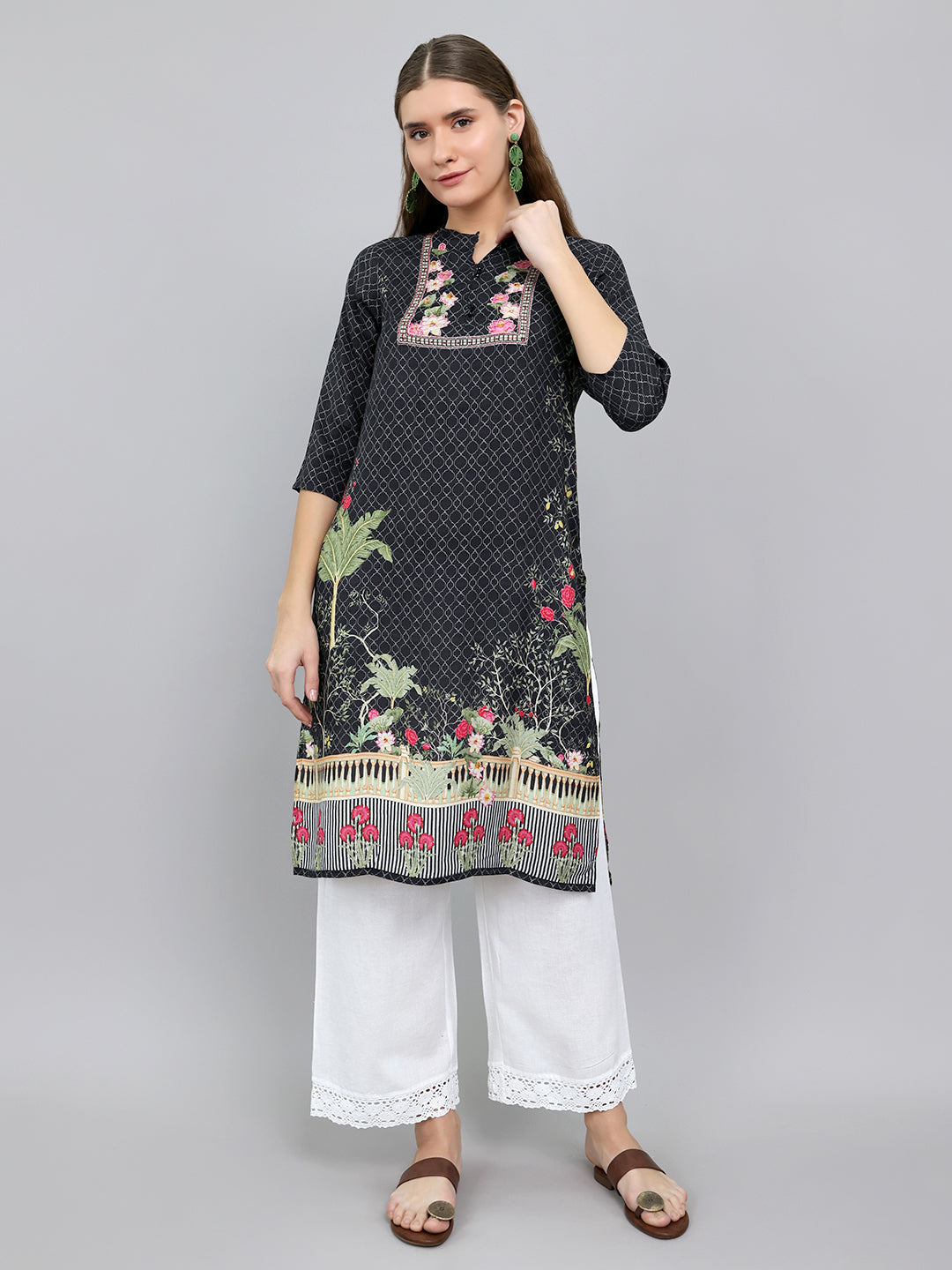 Women Black Printed Fashion Neck 3/4th Sleeve Kurti