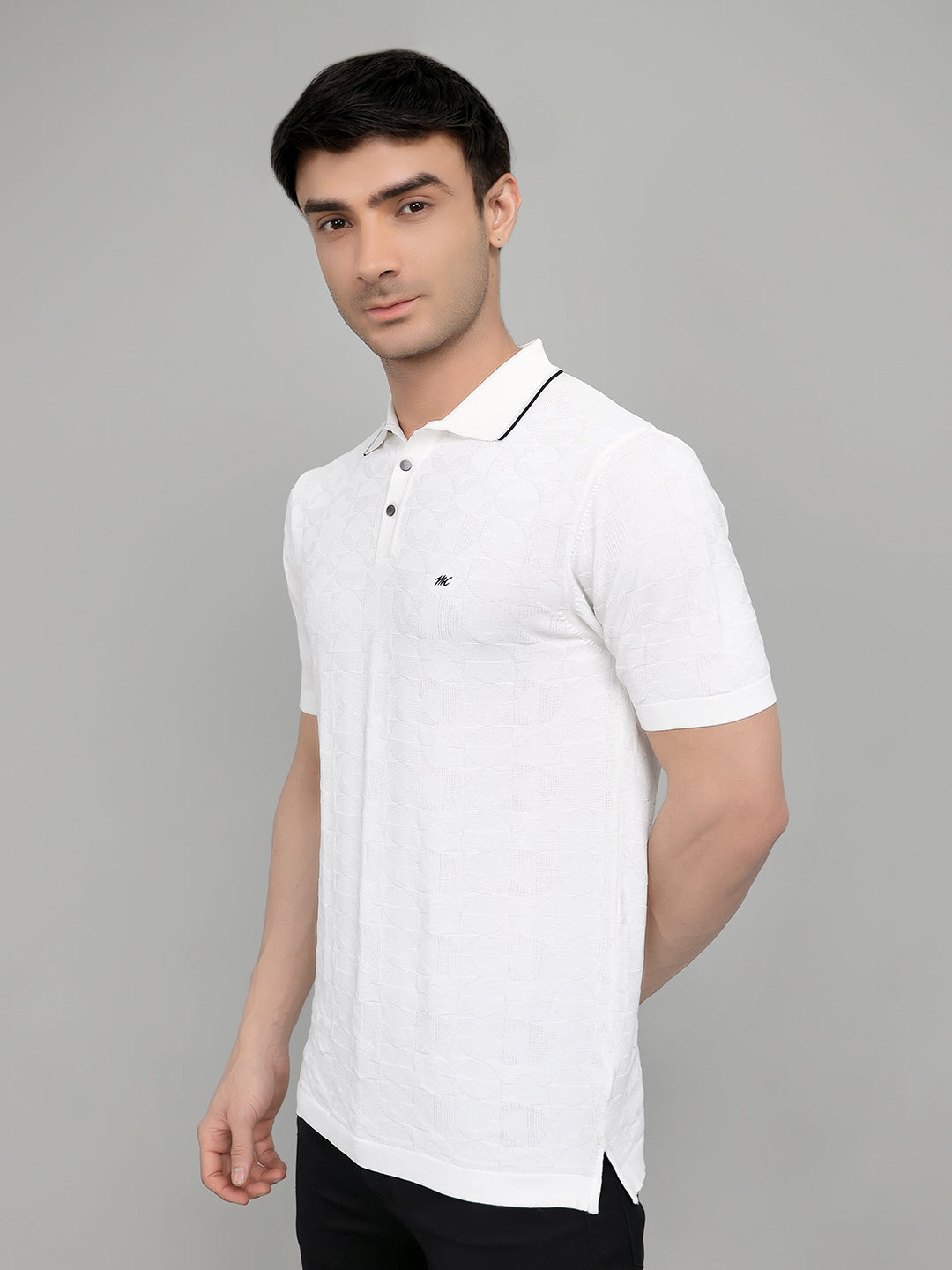 Men White Self Design Collar Half Sleeve T-Shirt